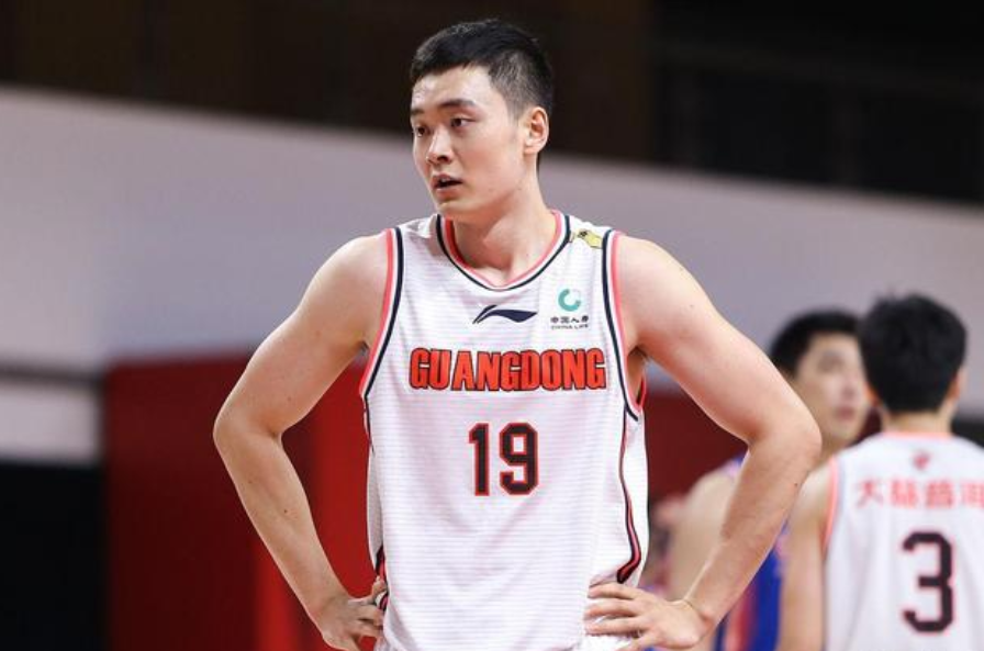 窗口期毕尔巴鄂竞技内部沟通：CBA季后赛节点到来，信心回归，心理建设被强调的简单介绍